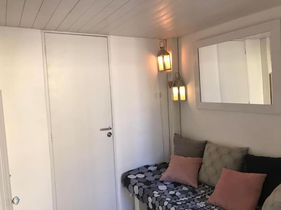 Studios Du Marin Sur Port De Ла Сиота Екстериор снимка